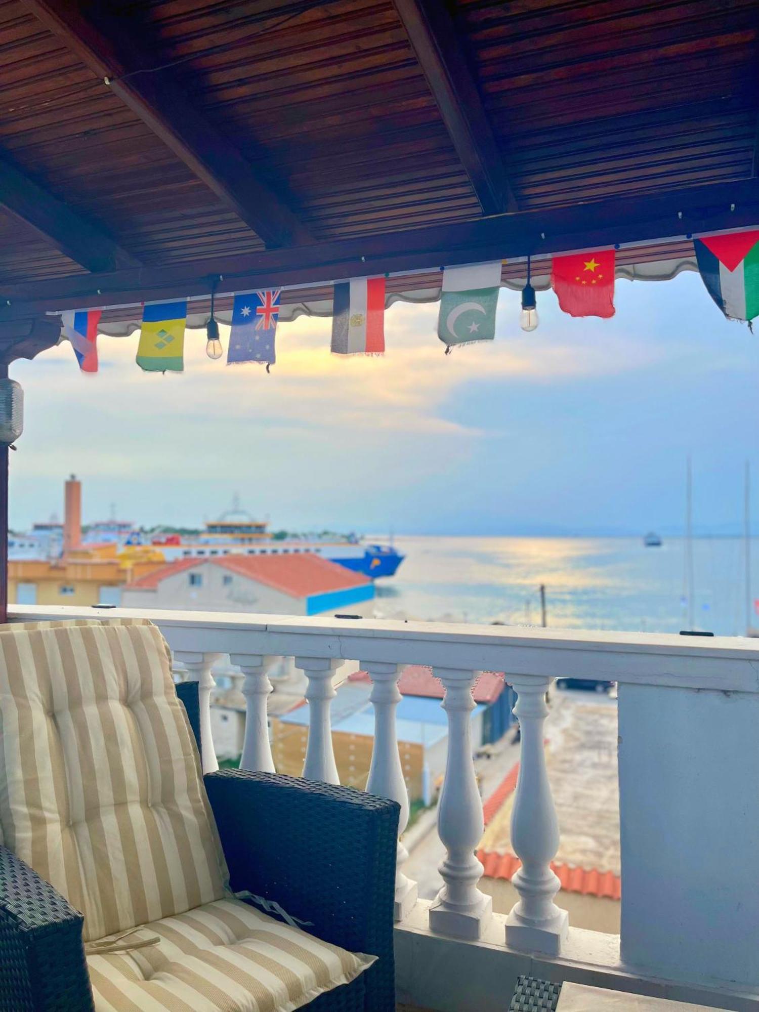 Hotel Holiday Keramoti  Bagian luar foto